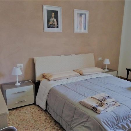 Oschiri Sa Rosa E Su Trapperi B&B 외부 사진