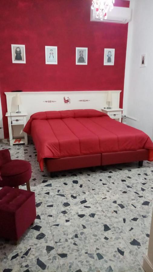 Oschiri Sa Rosa E Su Trapperi B&B 외부 사진