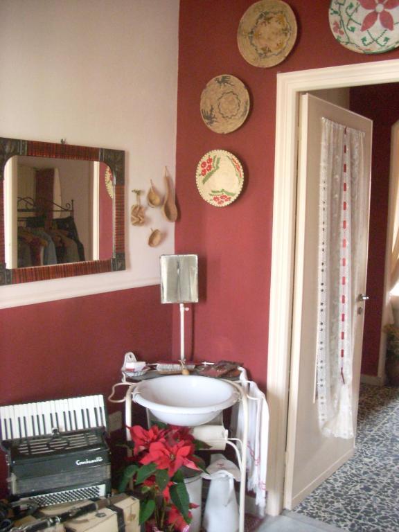 Oschiri Sa Rosa E Su Trapperi B&B 외부 사진