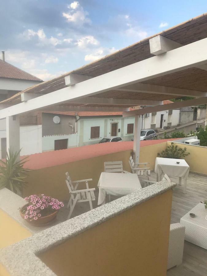 Oschiri Sa Rosa E Su Trapperi B&B 외부 사진